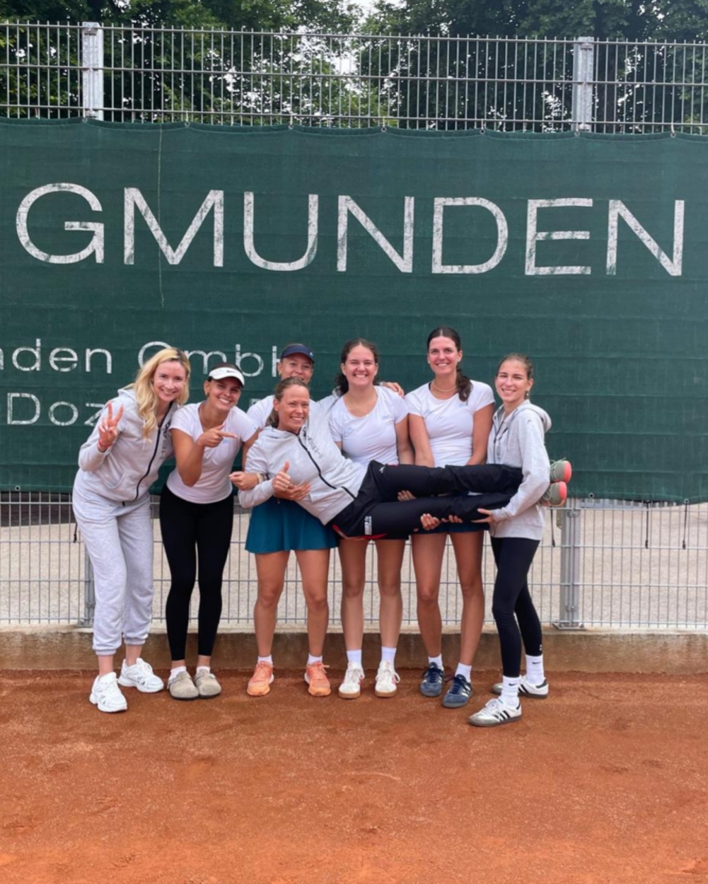 BREAKING NEWS : Aufstieg unserer Damen in die 2. Bundelsliga geschafft!